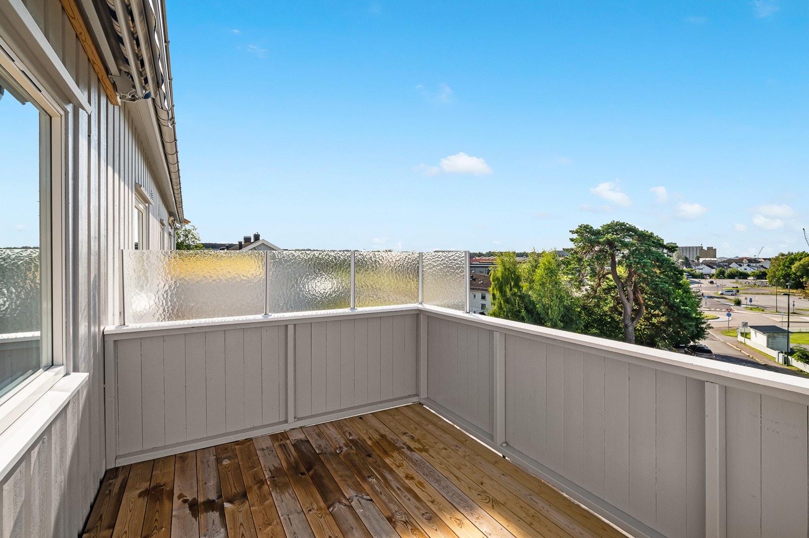 Veranda med fint utsyn Galleribilde