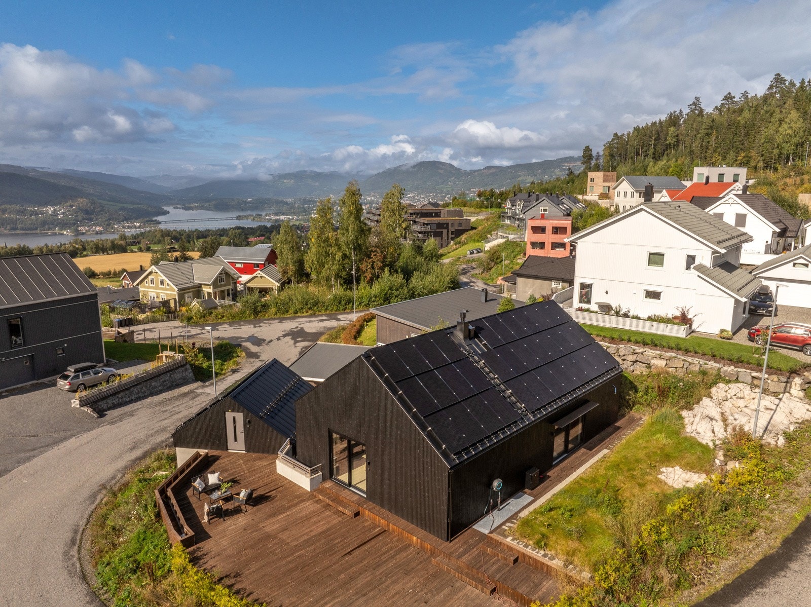 Utekran på oversiden, praktisk til vanning av blomster Galleribilde