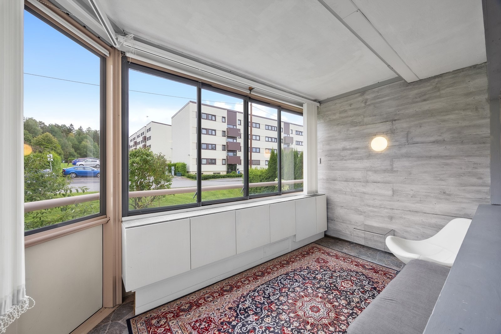 Innglasset balkong på 10,4 kvm Galleribilde