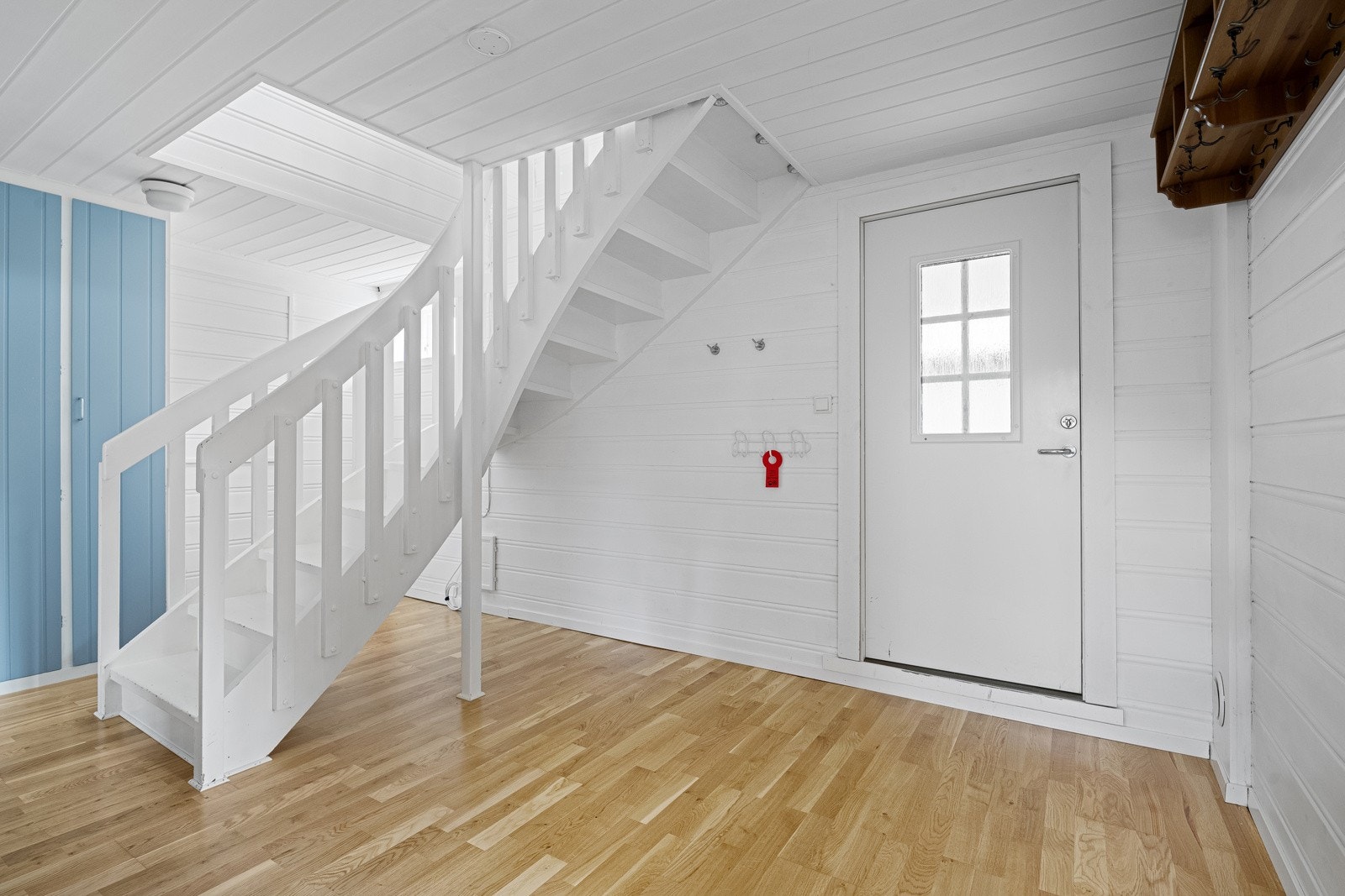 Gang underetasje. Galleribilde