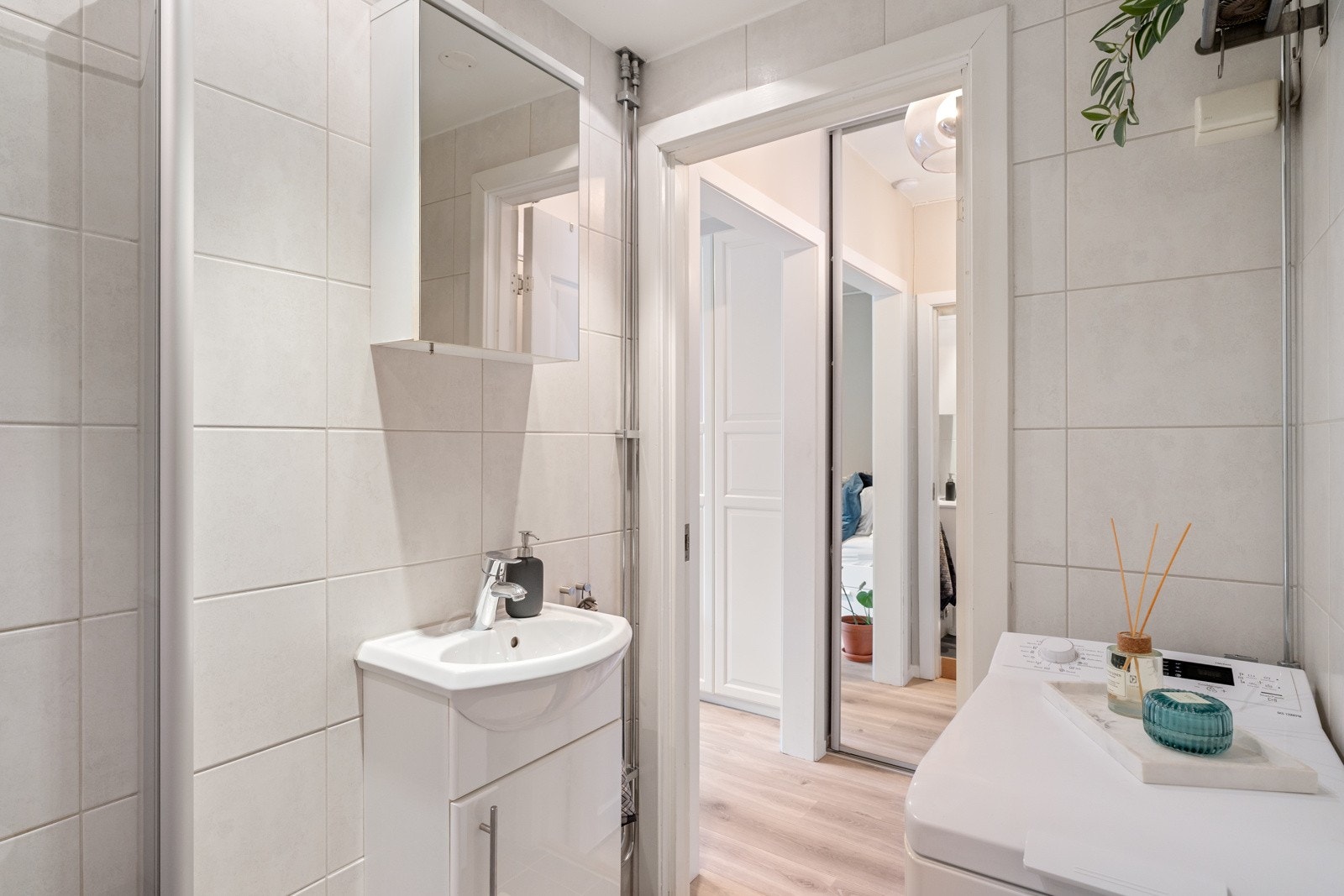 Baderommet ble rehabilitert i regi av borettslaget i 2008/09. Galleribilde