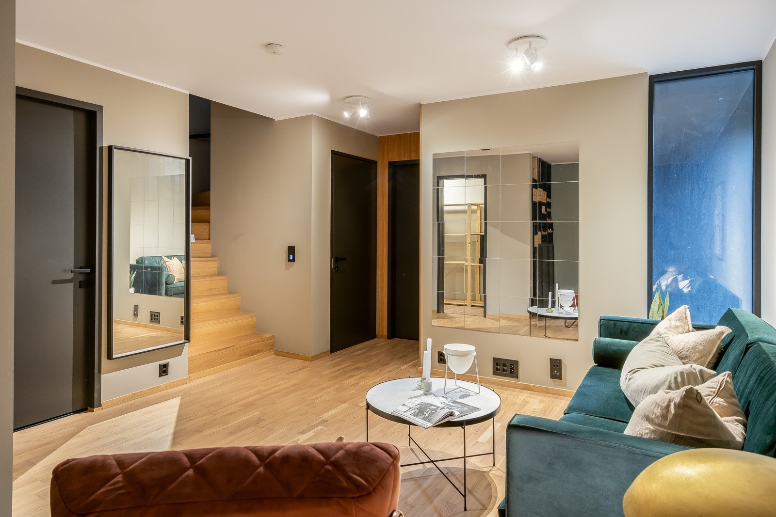 Kjellerstue. Galleribilde