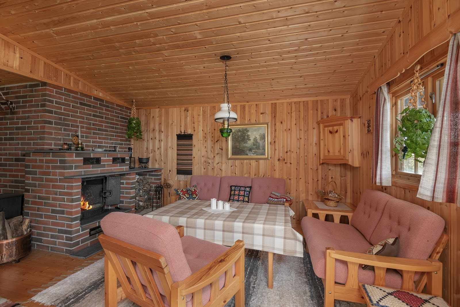 Plass til å møblere sofa i stua. Galleribilde