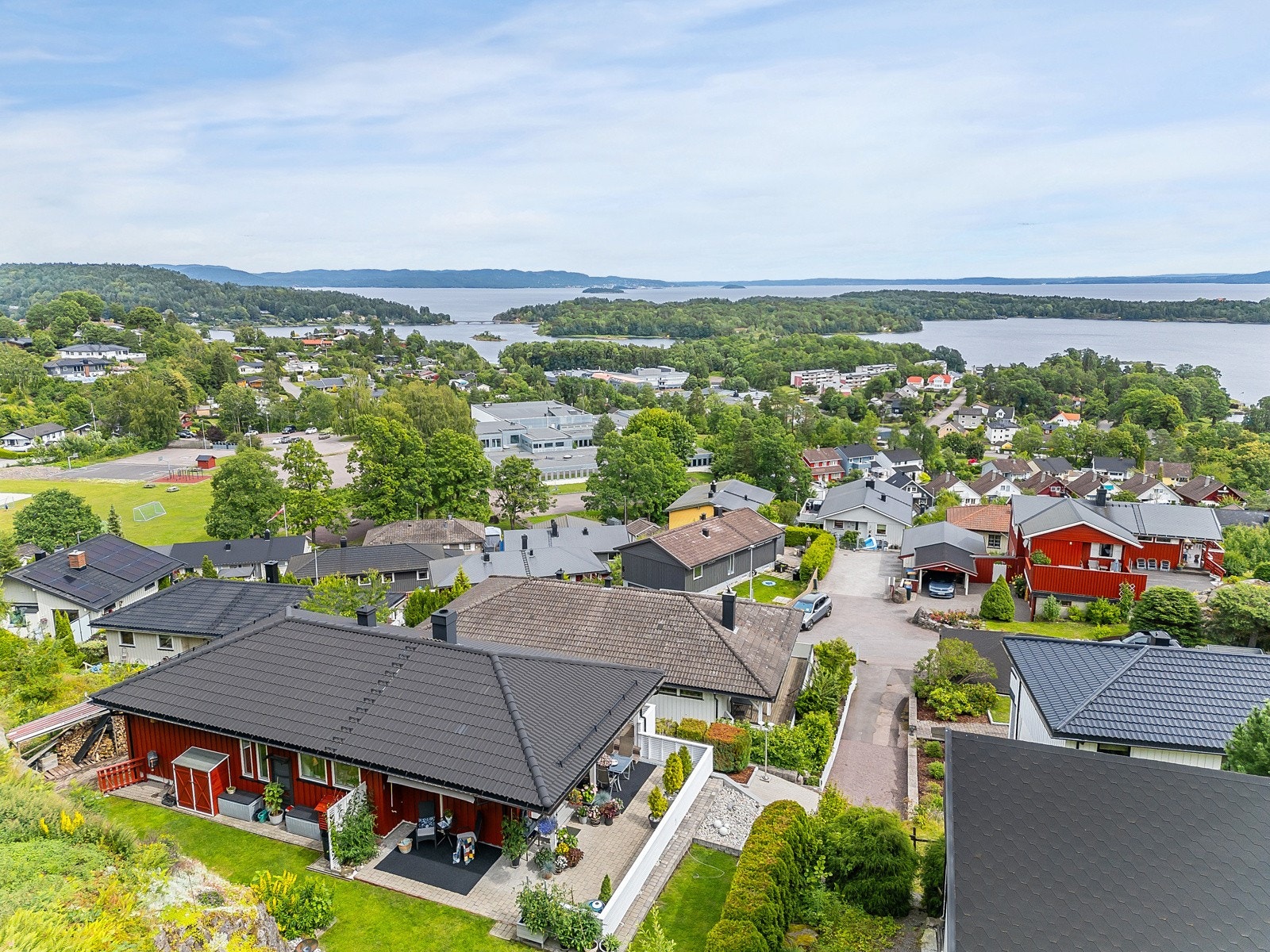 Velkommen til Orerønningen 9, presentert av Benedikte Skogsholm i Privatmegleren. Galleribilde