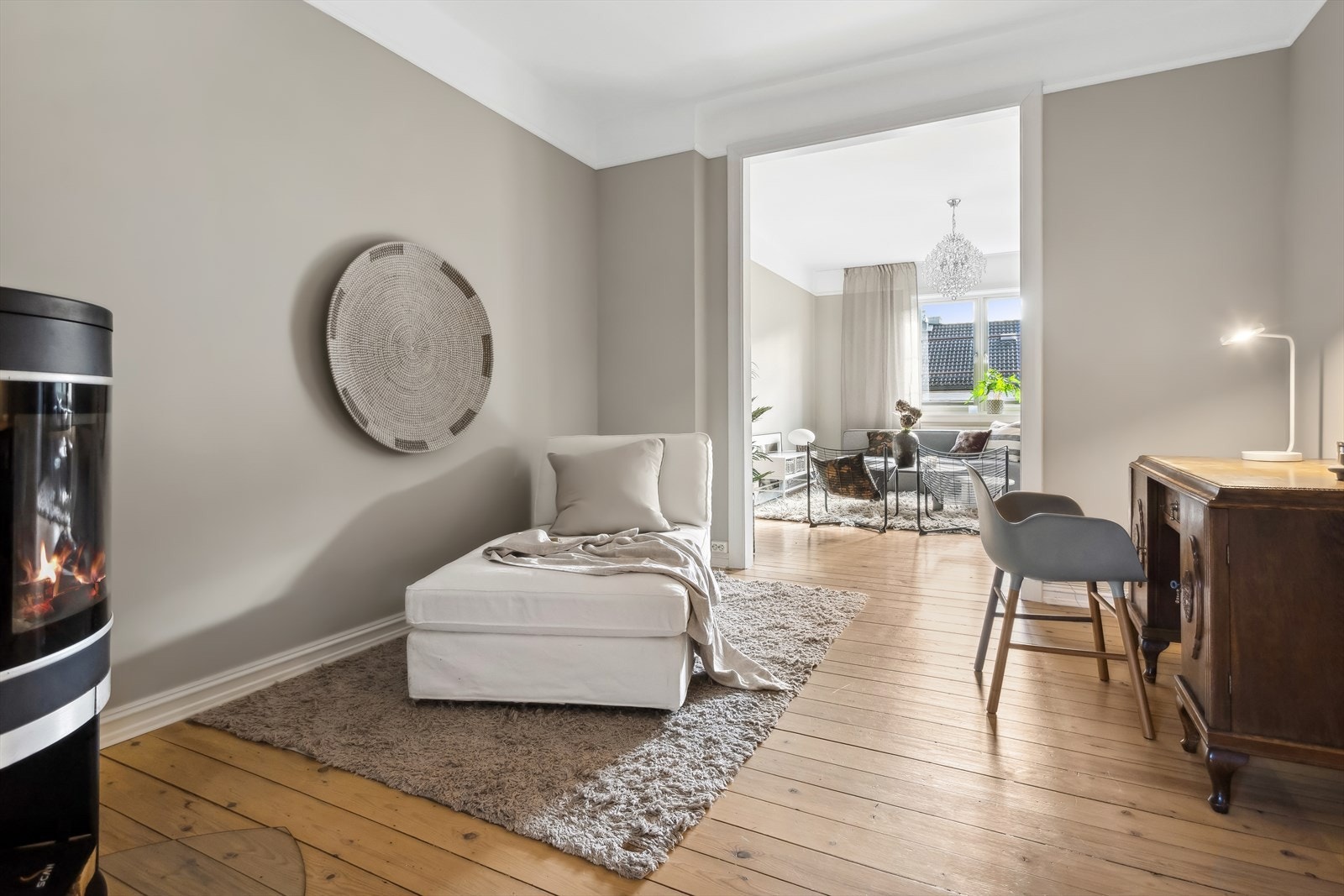 Flott hall/peisstue i samme utførelse. Galleribilde