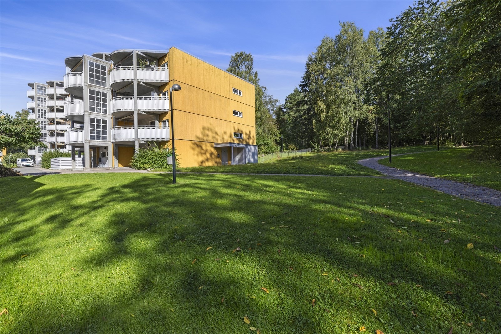 Leiligheten har en meget attraktiv beliggenhet, sentralt på Lindeberg i Oslo Galleribilde