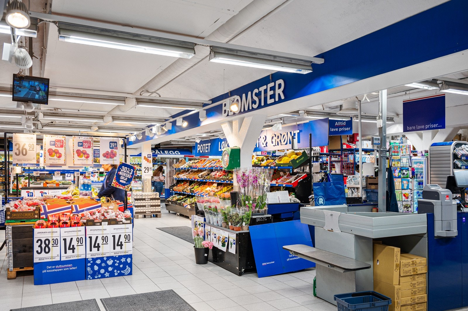 Kort vei til dagligvareforretningen Rema 1000. Galleribilde