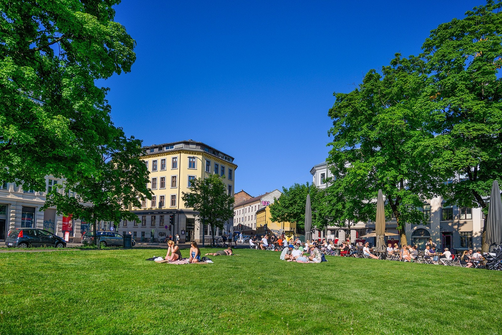 Alexander Kiellands Plass. Galleribilde