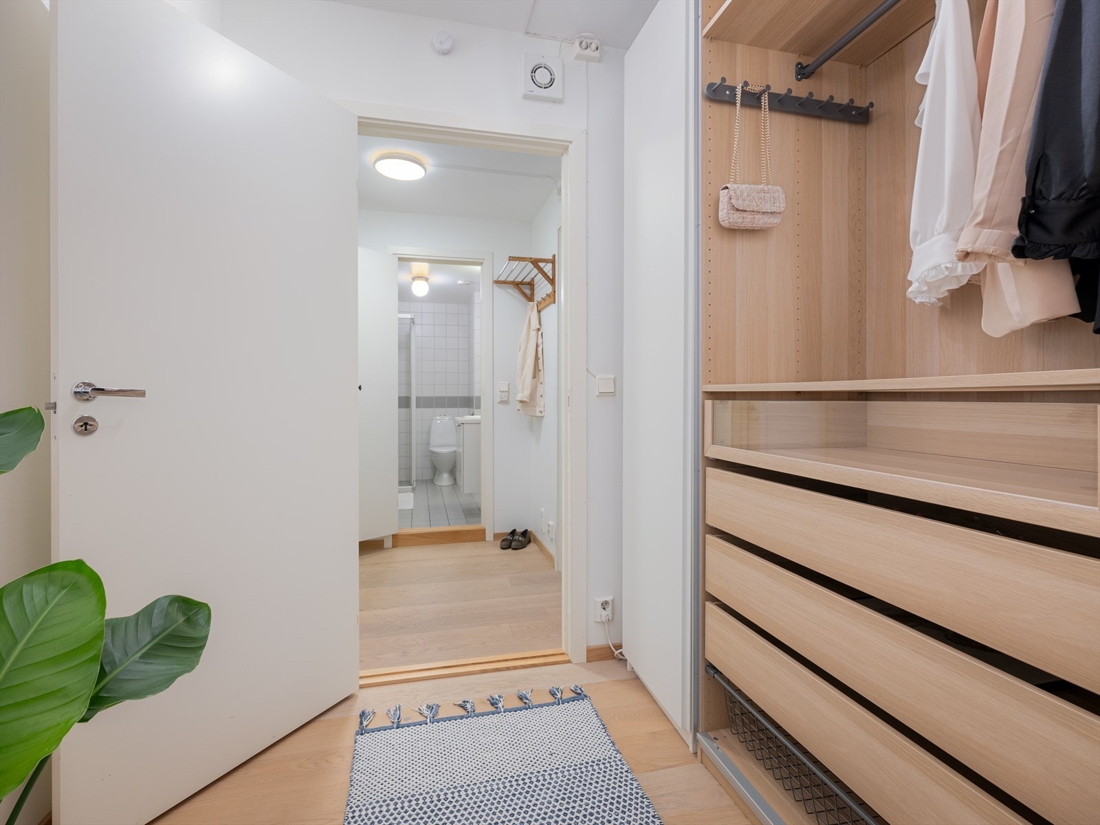 - Boligen oppleves velholdt og innflytningsklar - Galleribilde