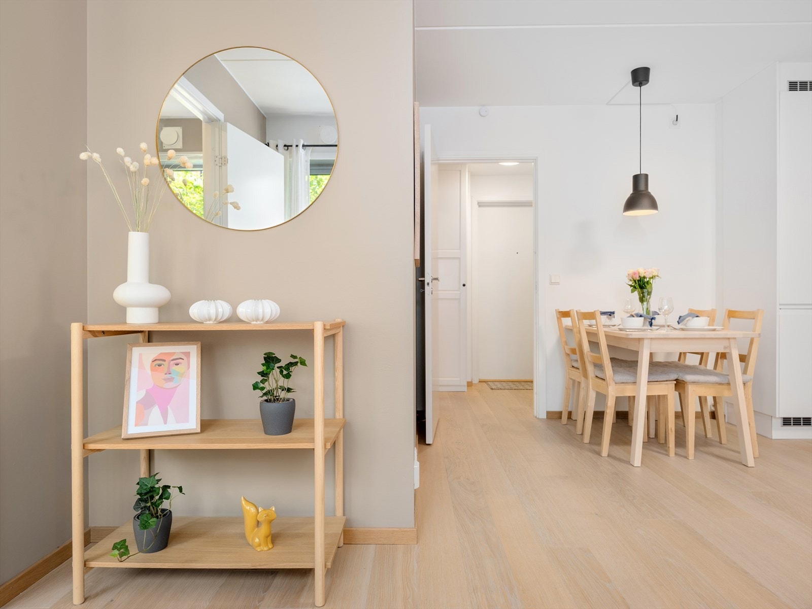 - Sameiet består av 57 seksjoner og er et godt drevet sameiet - Galleribilde