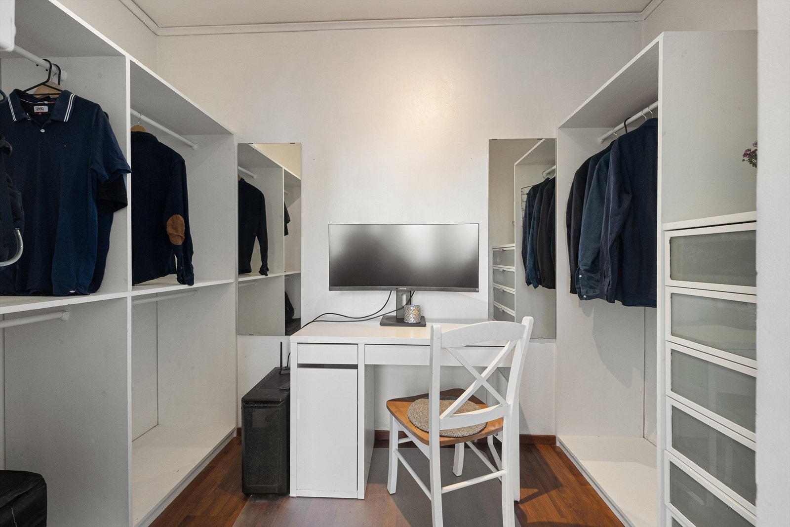 - Rommet kan også kombineres med en kontorløsning - Galleribilde