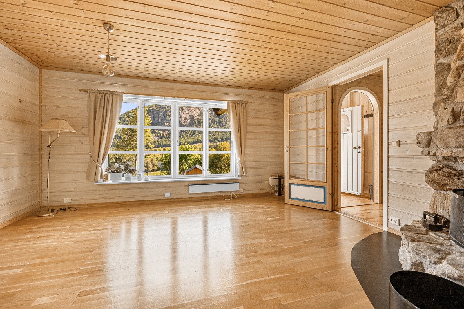 God plass i stuen Galleribilde