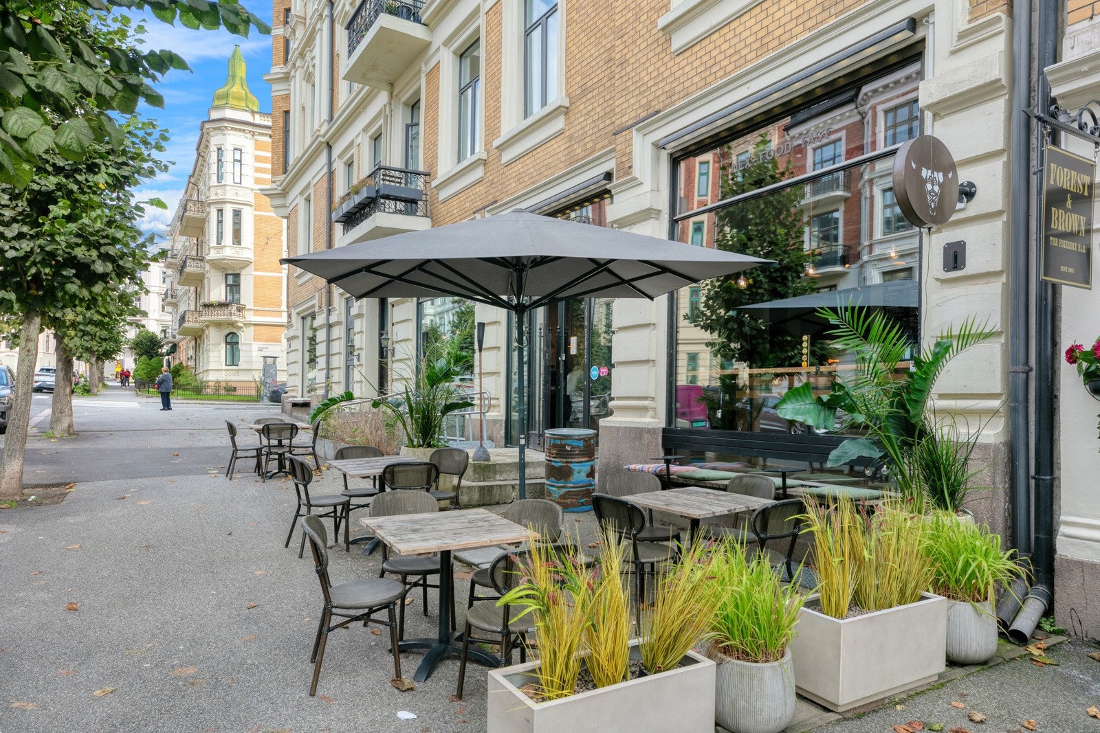 Kvartalet kan by på en rekke kaféer for en rask morgenkaffe eller god lunsj. Galleribilde