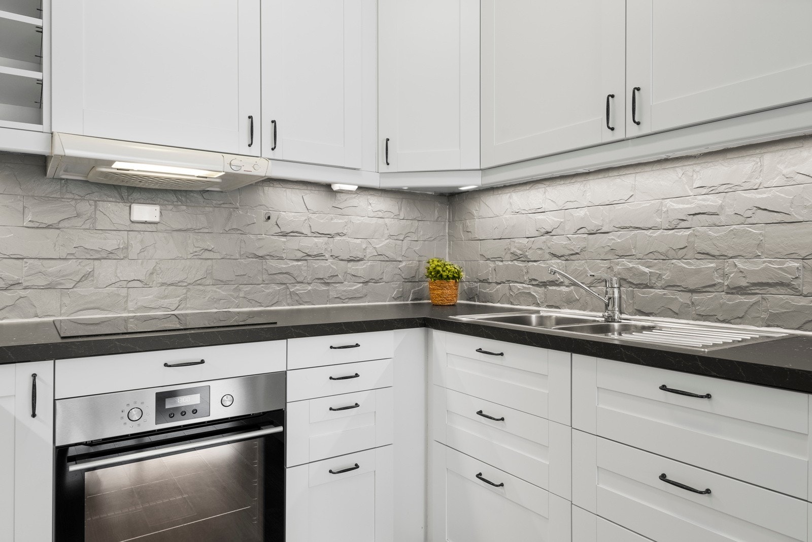 Oppvaskkummen ble skiftet ut i nyere tid. Galleribilde