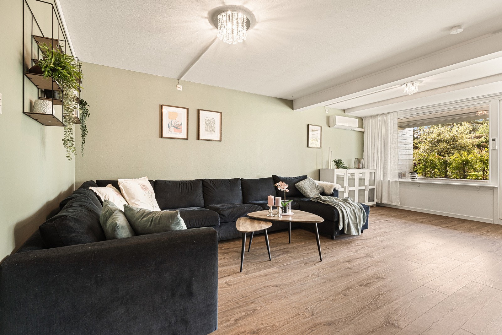 Legg merke til varmepumpen som ble installert i 2018. Galleribilde