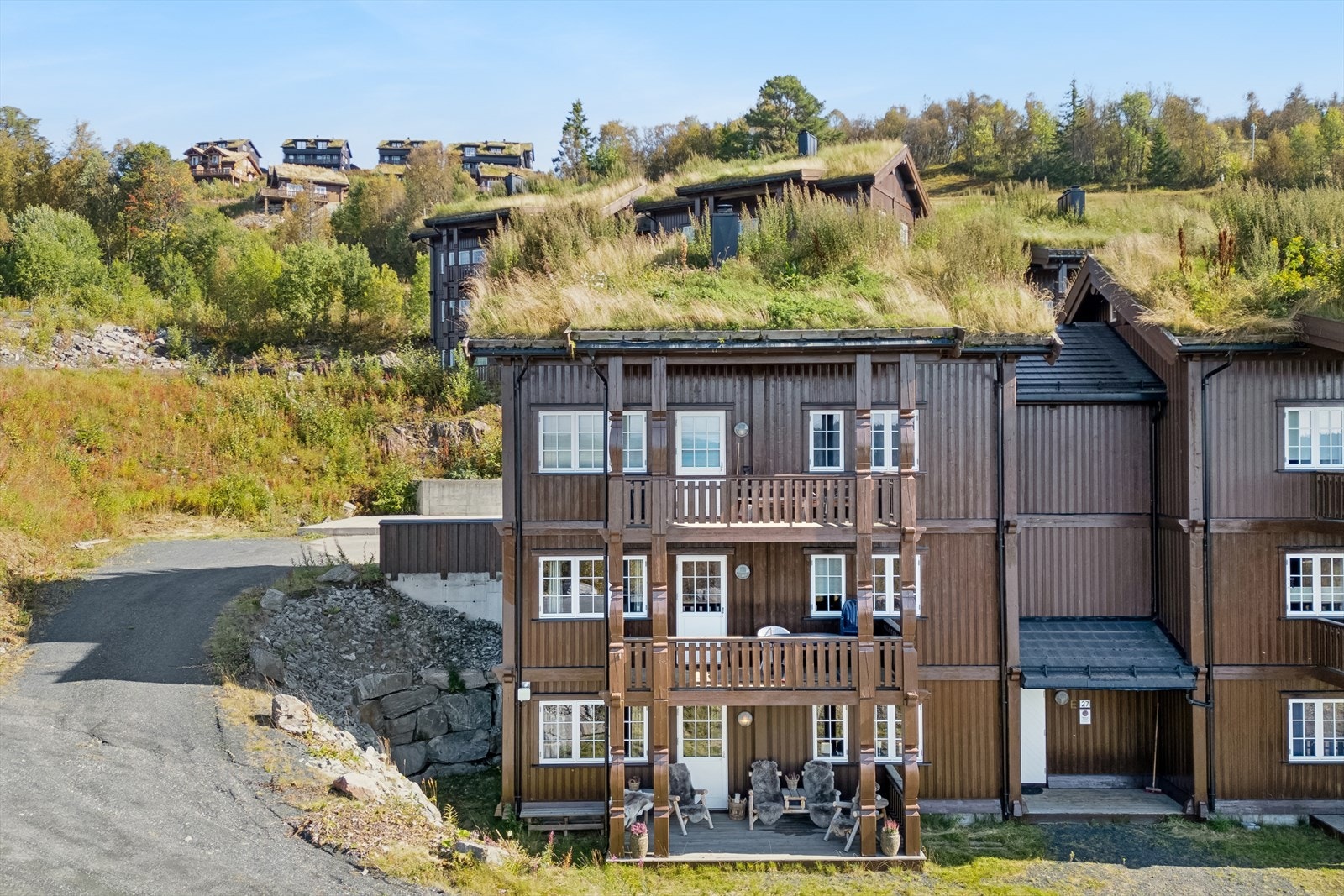 Velkommen til Listaullii 27. Jeanette A Eriksrød i DNB Eiendom har gleden av å inviter til visning. Galleribilde