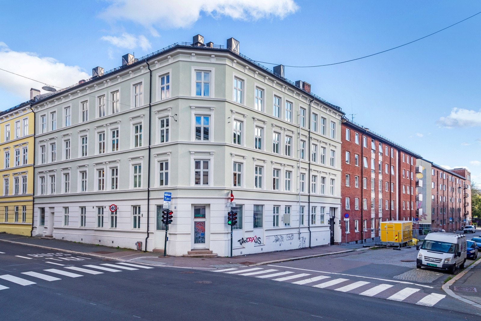 Klassisk bygård med etter ettertraktet beliggenhet. Galleribilde