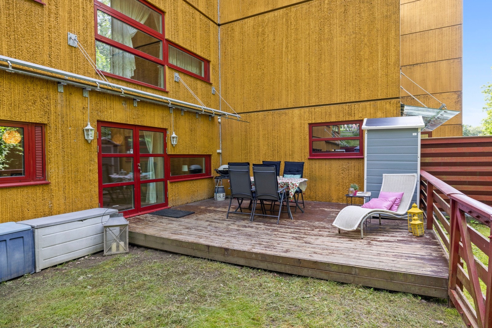 Terrassen er på 21 kvm og inviterer til hyggelige stunder! Galleribilde