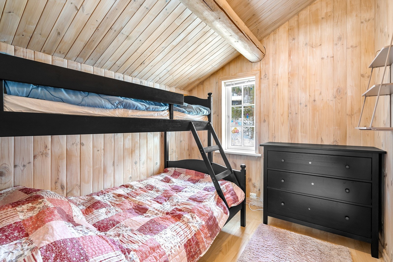 Soverom i loftetasjen Galleribilde