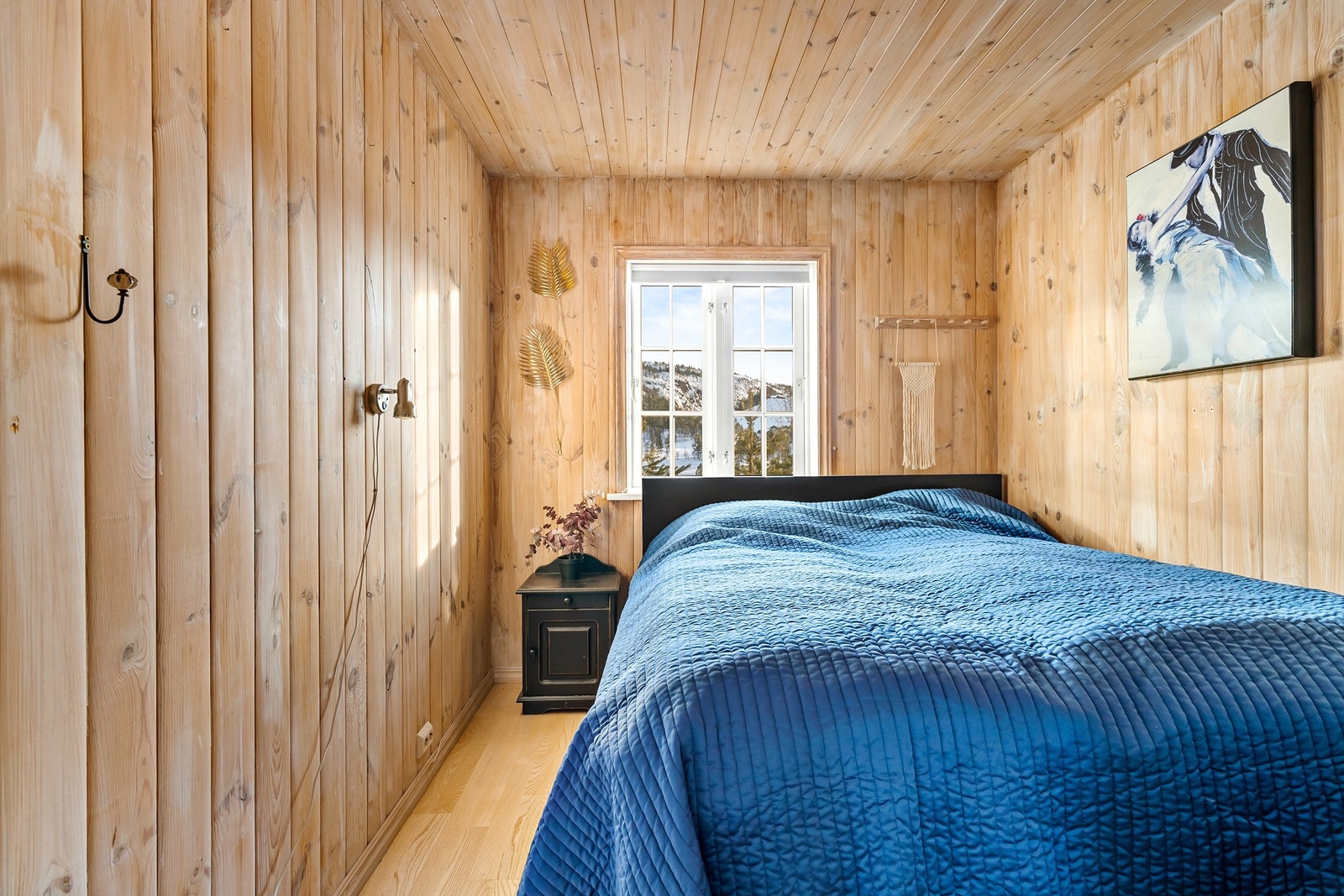 Hytta har hele 5 soverom. 3 i 1 etg Galleribilde