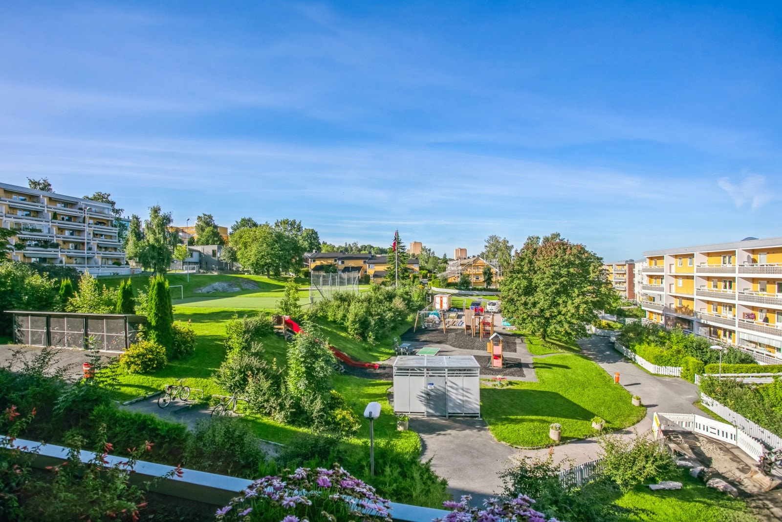 Utsikt fra balkongen Galleribilde