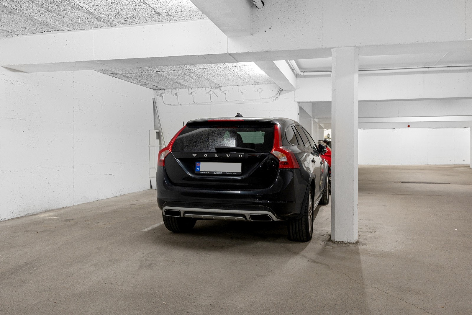 - Mulighet for kjøp av garasjeplass i lukket anlegg, kr. 350.000,- - Galleribilde