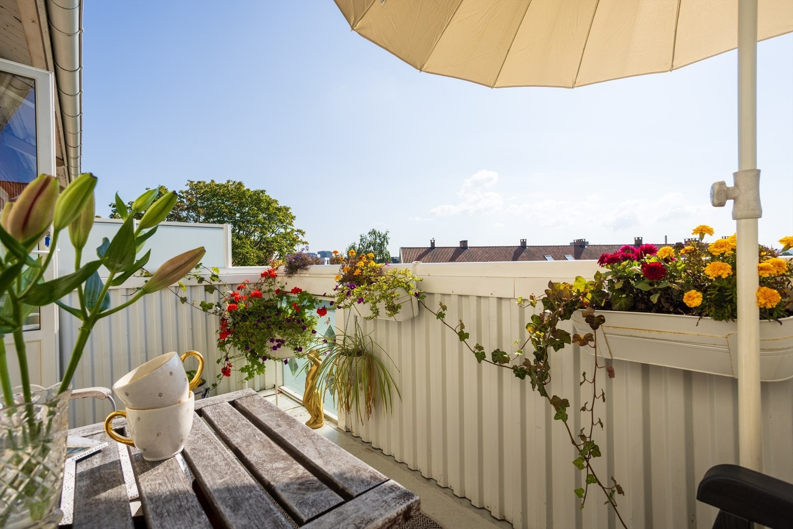 Fasaderehabilitering og utvidelse balkonger ble fullført i regi av borettslaget i 2010. Galleribilde