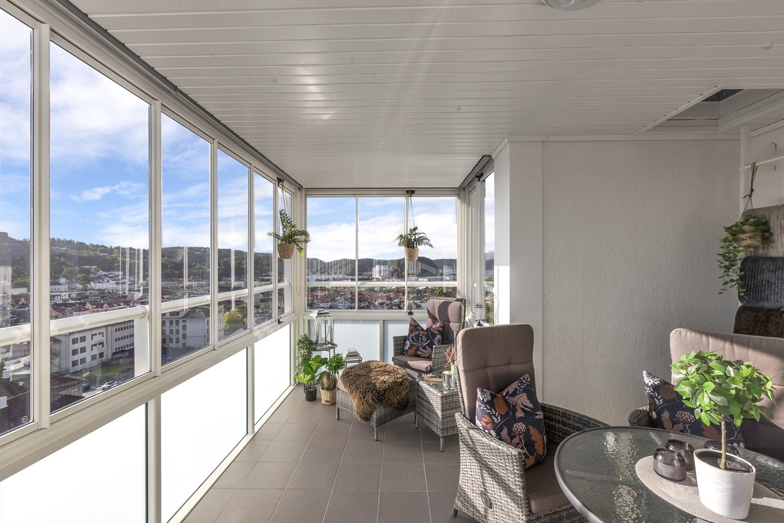Inn glasset balkong med fantastisk utsikt Galleribilde
