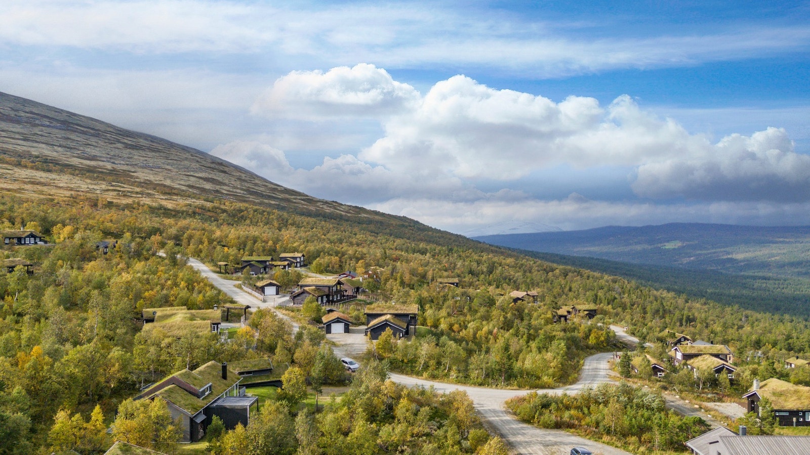 Det er også kort vei til skiløyper, alpintbakken og en liten kjøretur til Røros. Galleribilde