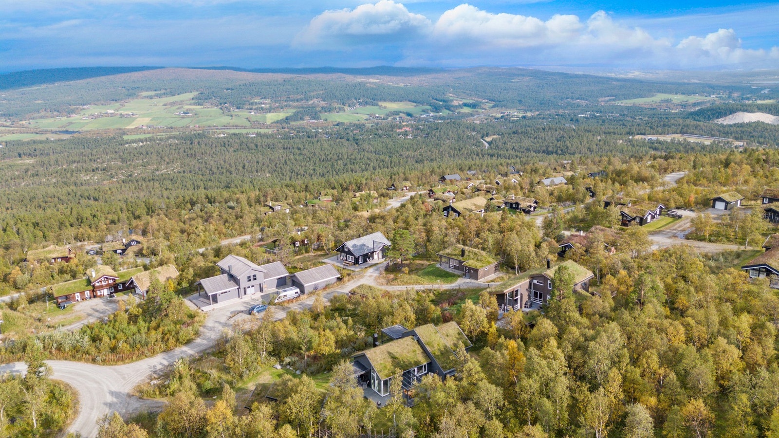 Eiendommen er på ca. 1.582 kvm. Galleribilde