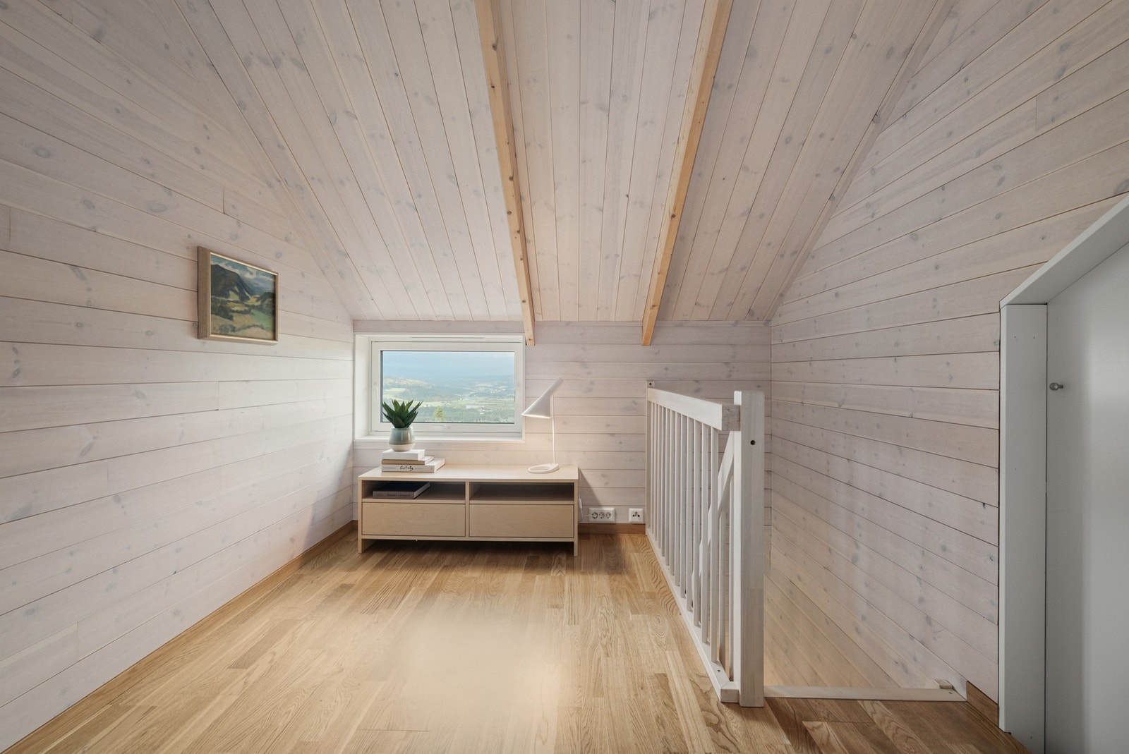 Her er det også adkomst til praktisk kott for oppbevaring. Galleribilde