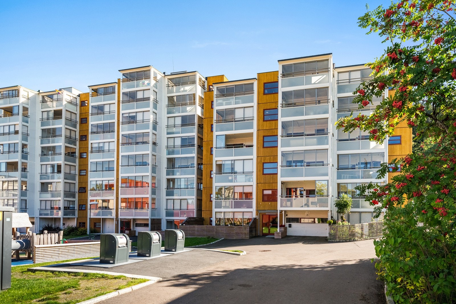 Leiligheten ligger i byggets 4. etasje. Galleribilde