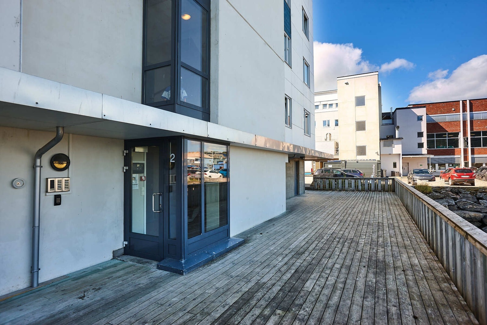 Adkomst til leiligheten via heis. Galleribilde