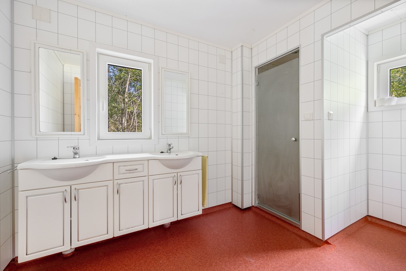 Bad 2 er på 7,7 kvm. Galleribilde