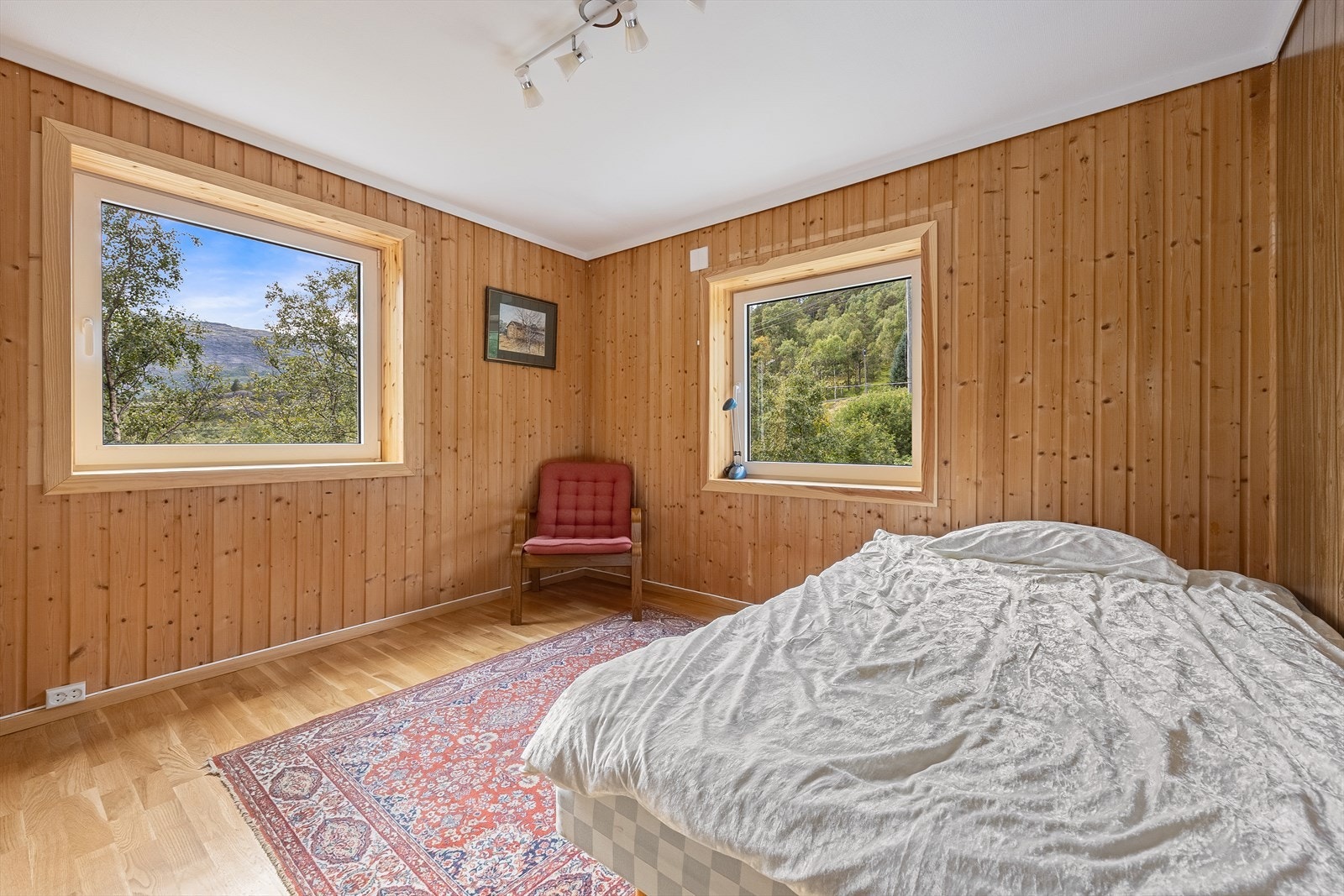 Fin utsikt også fra soveromsvinduet. Galleribilde