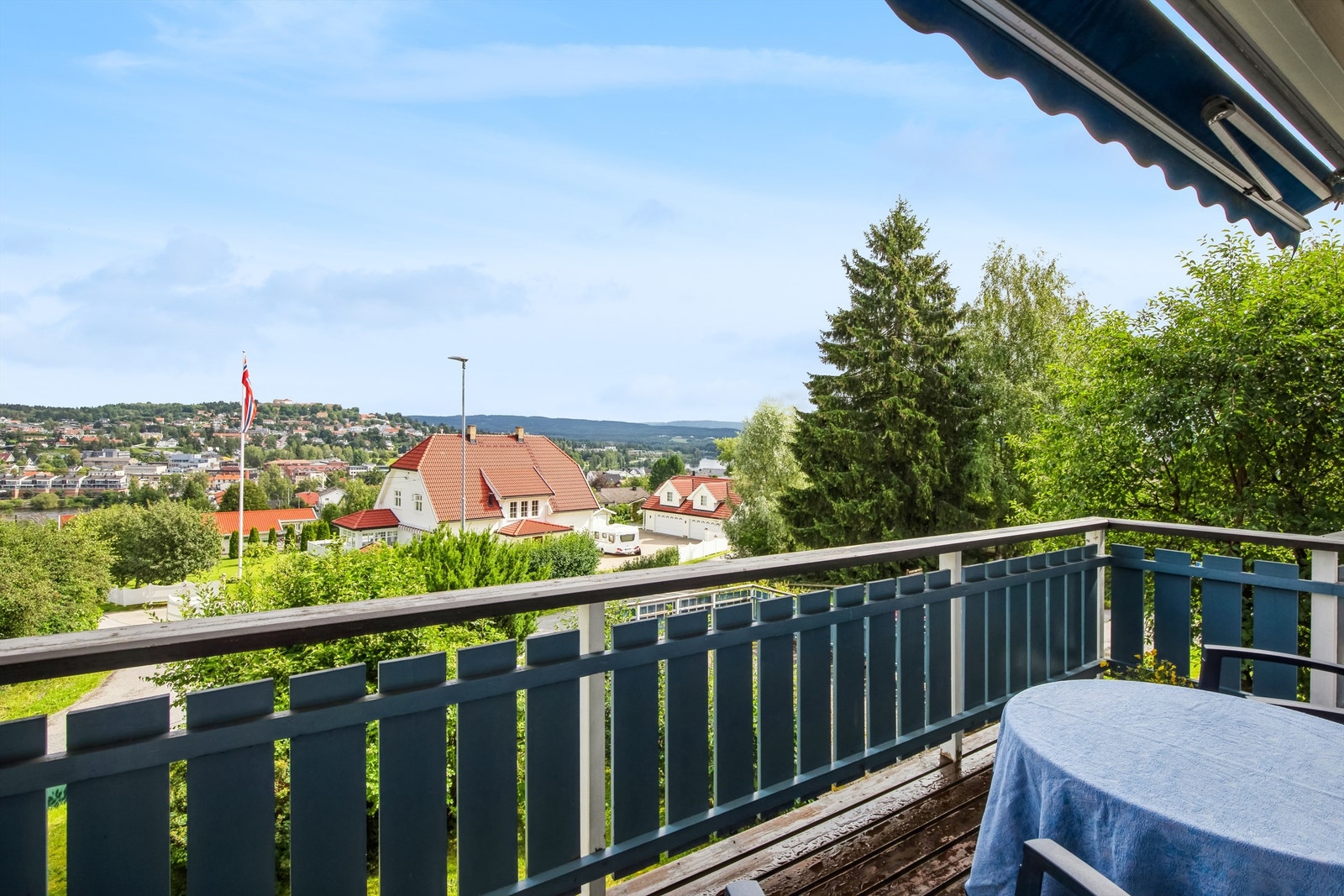 Terrasse og utsikt Galleribilde
