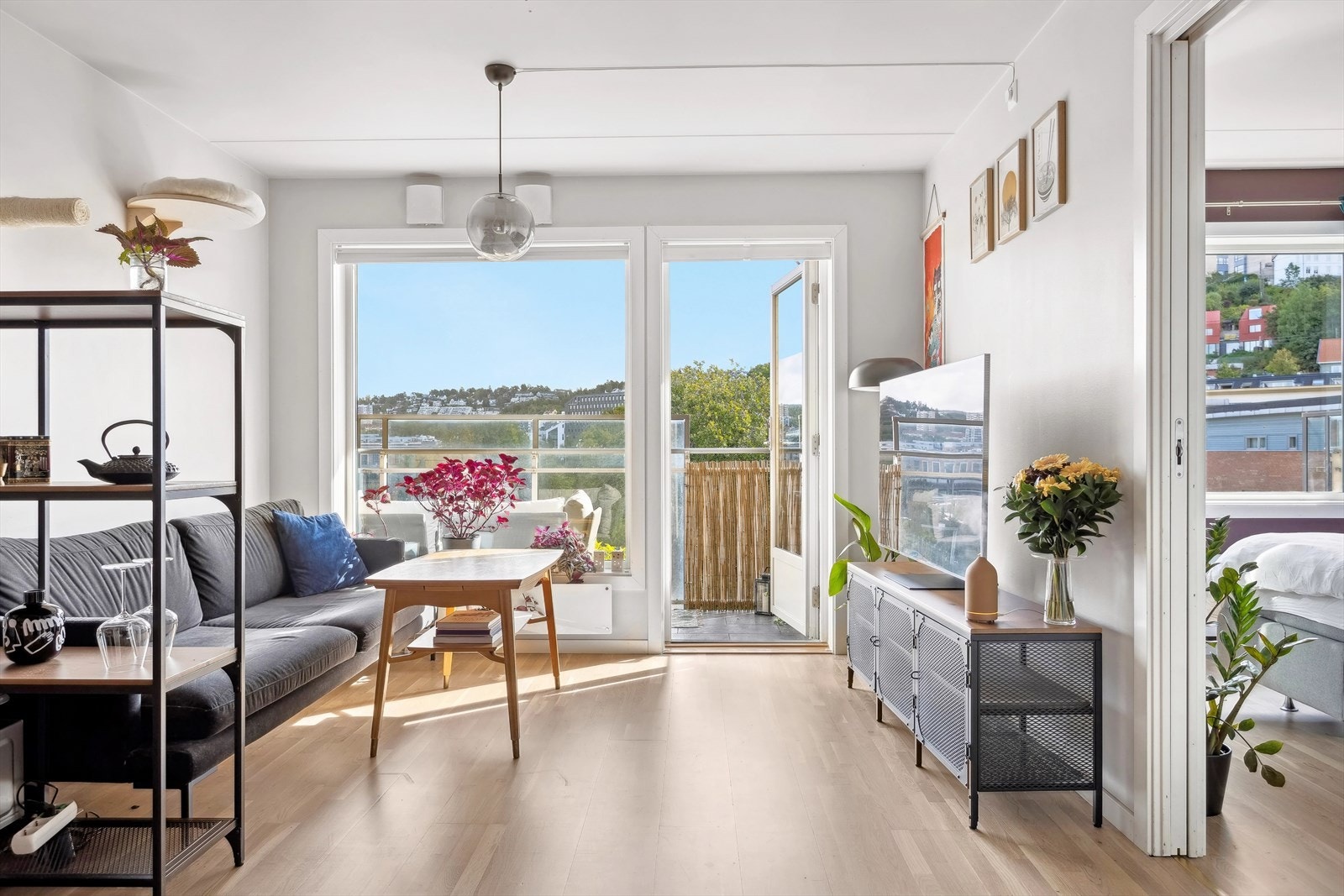 Kaja Olsen v/DNB Eiendom presenterer Alnagata 18! Galleribilde