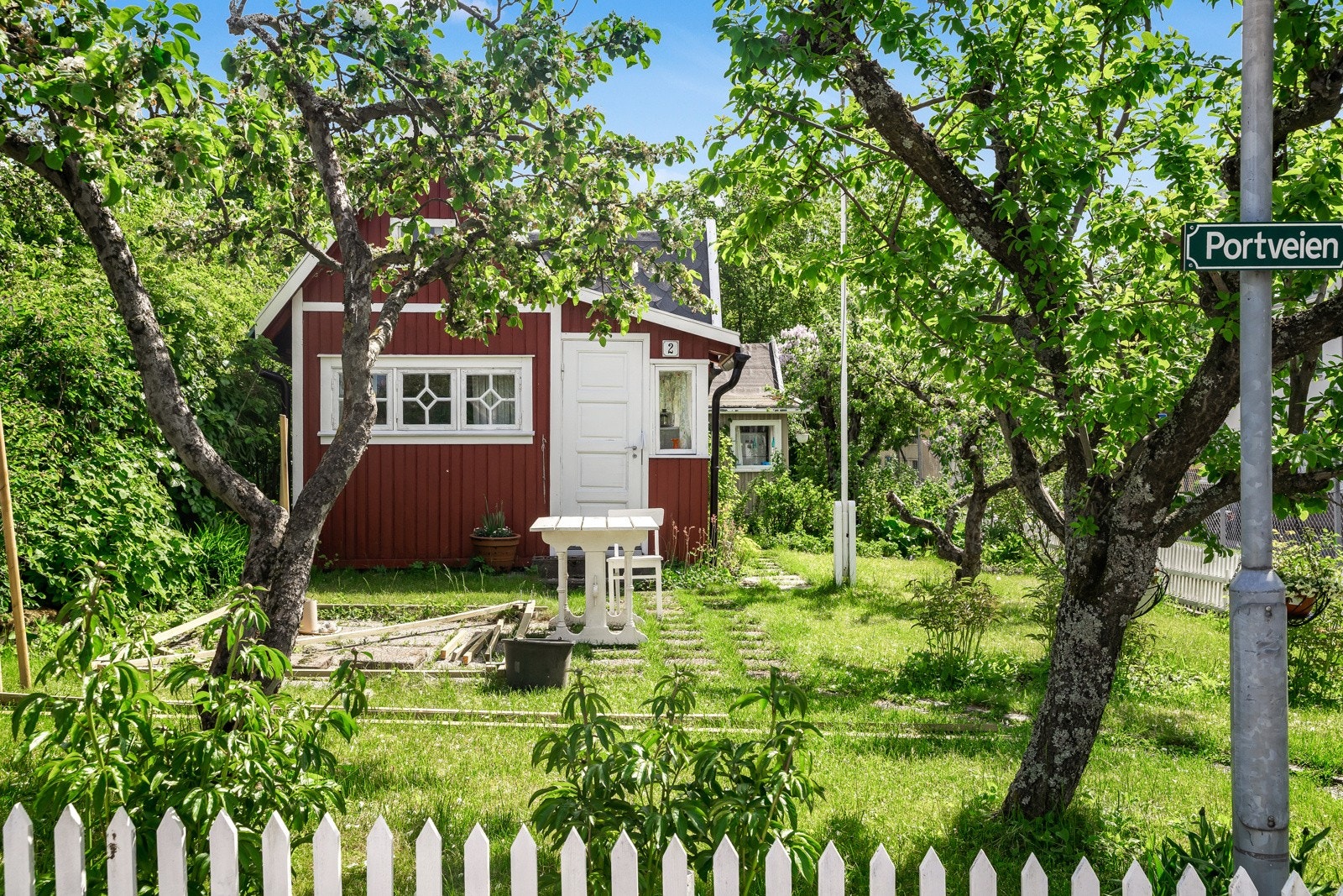 Hjemmets Kolonihager ligger i gangasvtand, her finner du også Portveien 2. Galleribilde