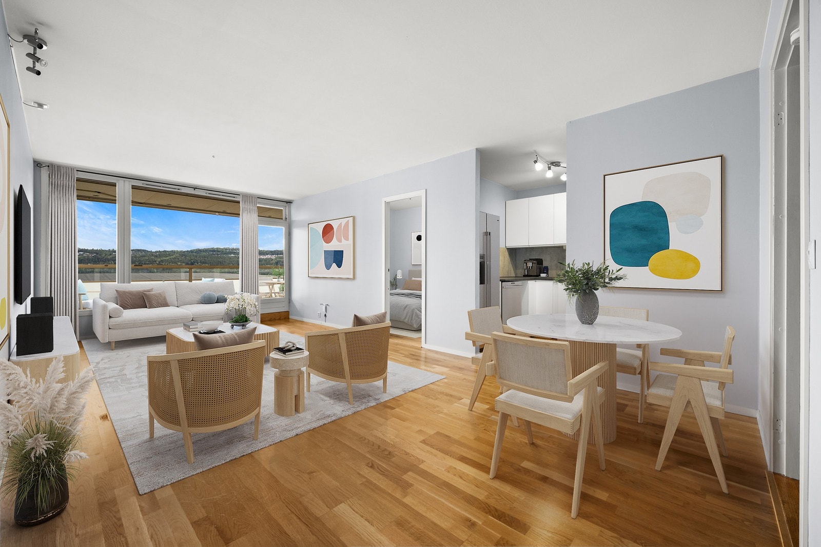 Stua har god plass til både sofa og tv-bord
Digitalt stylet for inspirasjon Galleribilde
