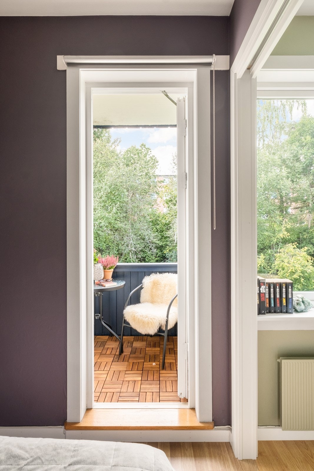 Utgang til balkong fra stuen. Galleribilde