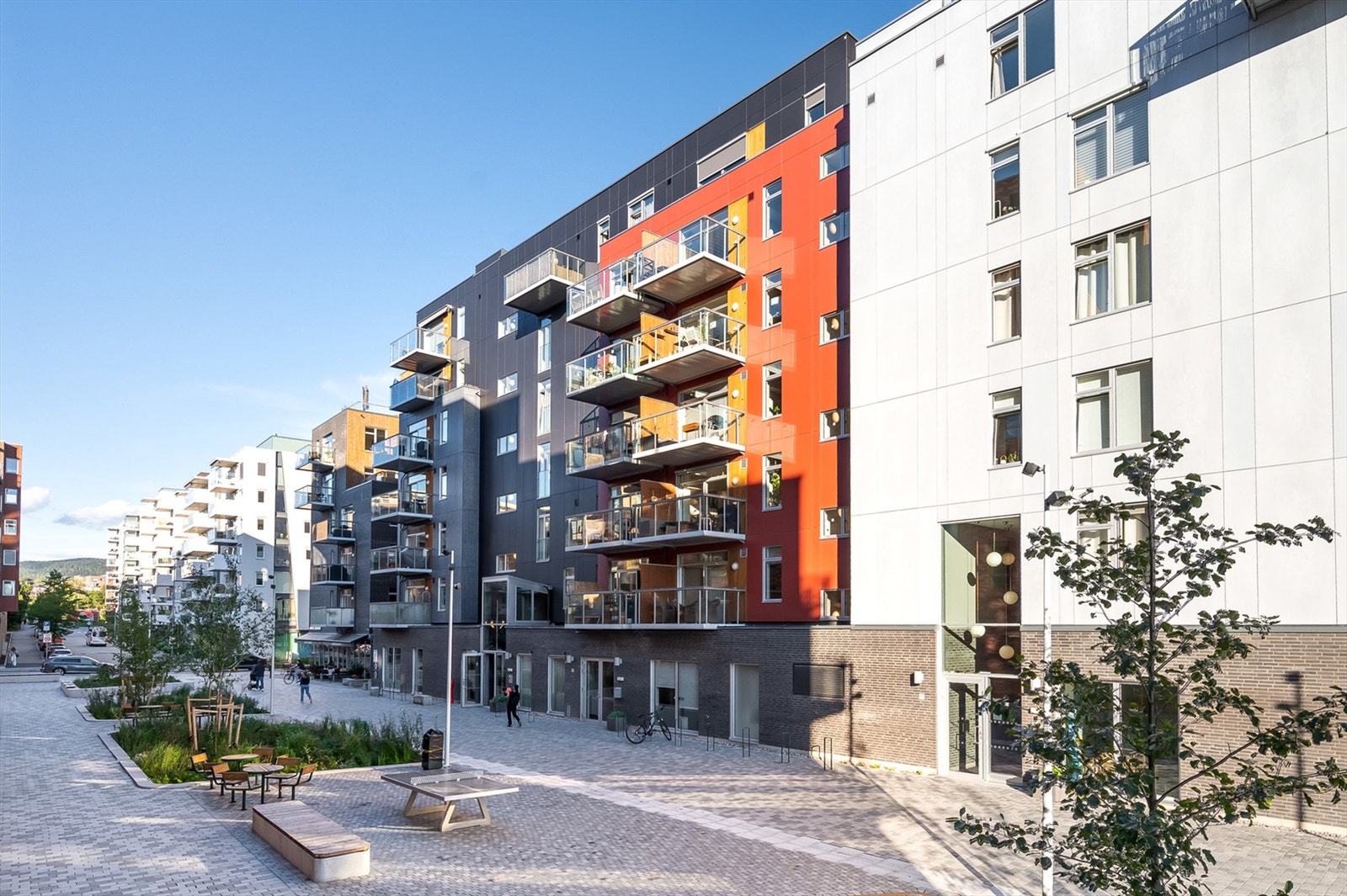 Brødfabrikken ligger sentralt til på Løren. Sameiet består av 122 leiligheter og 1 næringsseksjon. Galleribilde