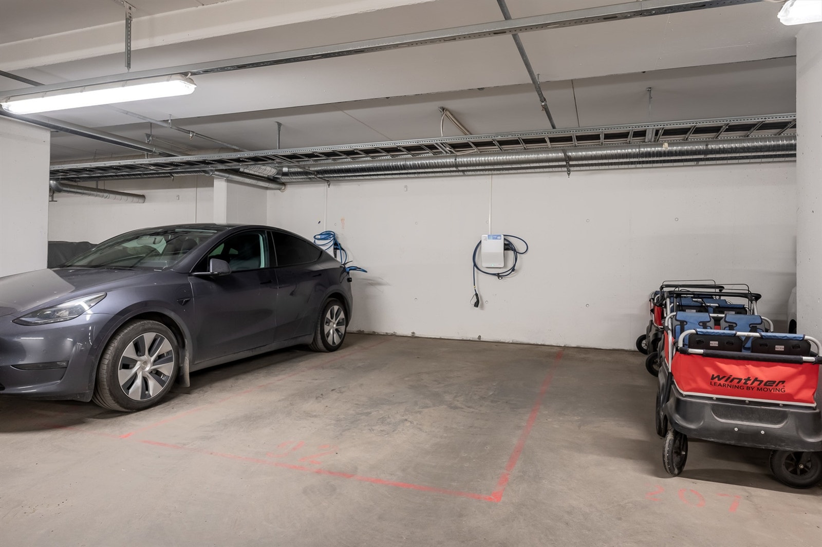 Det medfølger én garasjeplass m/lader med salget. Galleribilde