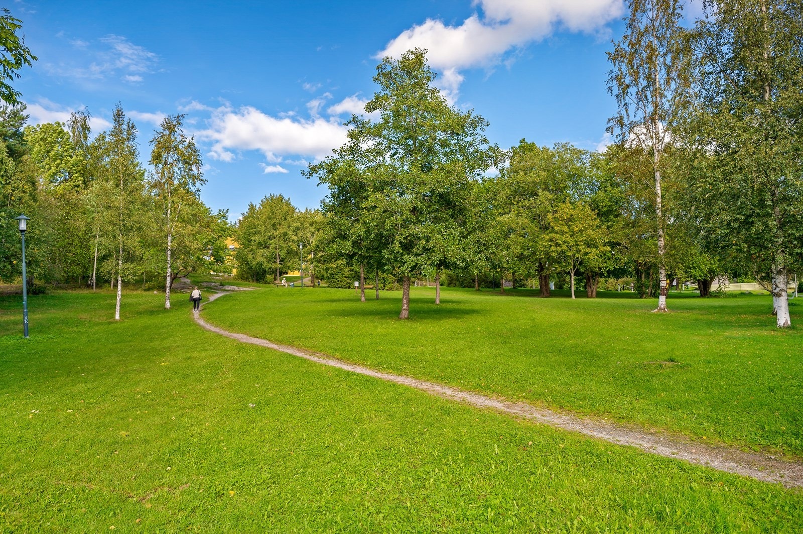 Kort vei fra boligen har du flotte rekreasjonsområder. Galleribilde