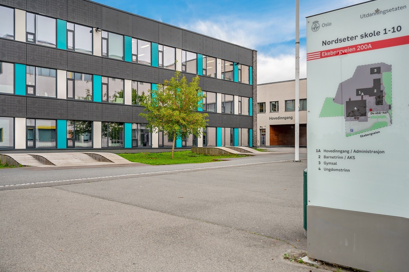 Boligen sogner til Nordseter skole med 1-10 trinn. Kun 5 minutter bilfri skolevei gjennom borettslaget til skolen. Galleribilde