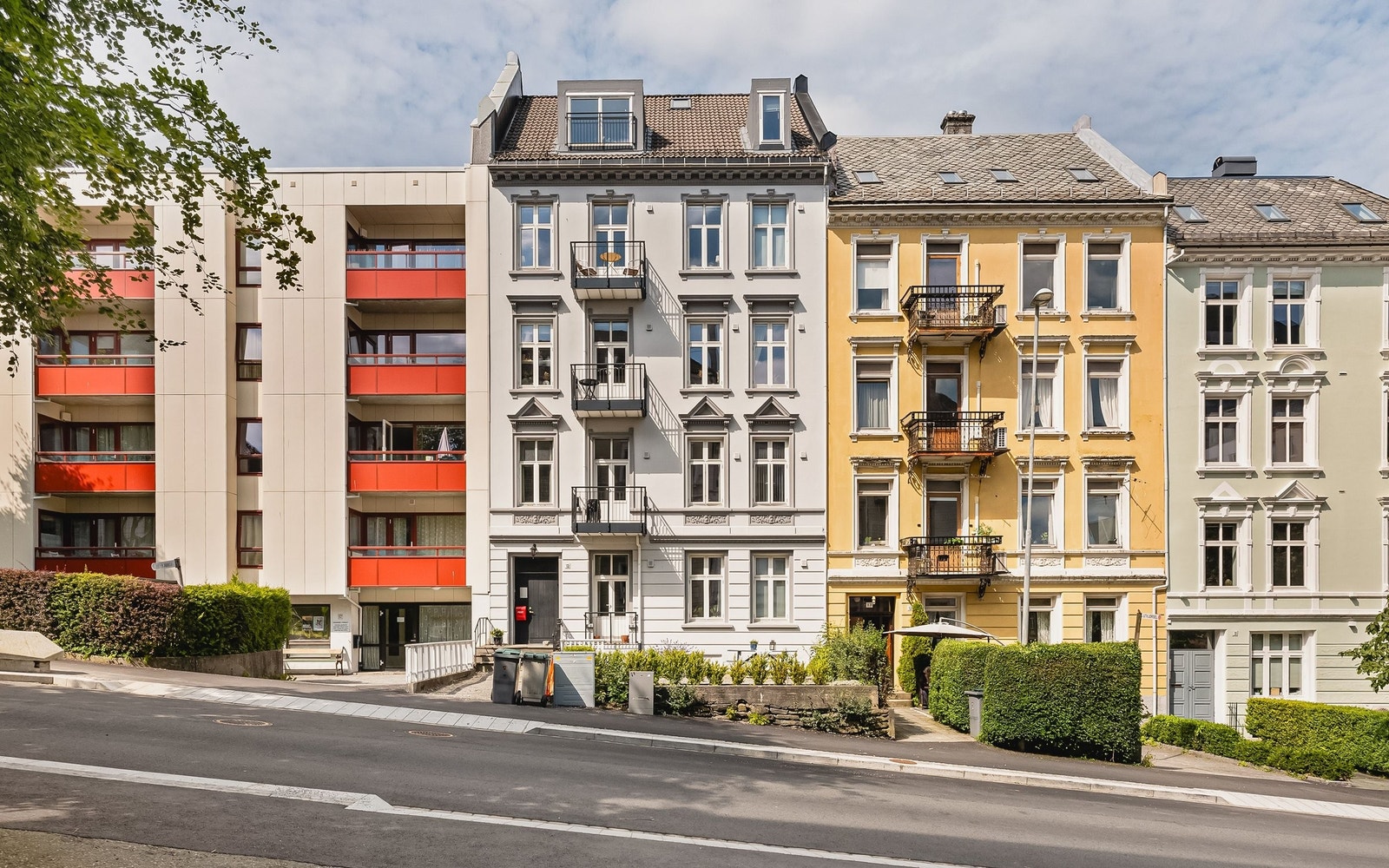 Når du velger bolig, velger du også nabolag. Nærbutikk. Nærhet til naturen. Nye naboer. Rammen rundt der du bor. Galleribilde