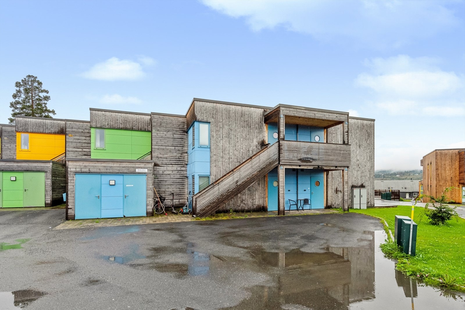 Leiligheten ligger i første etasje med trapperfri adkomst. Galleribilde