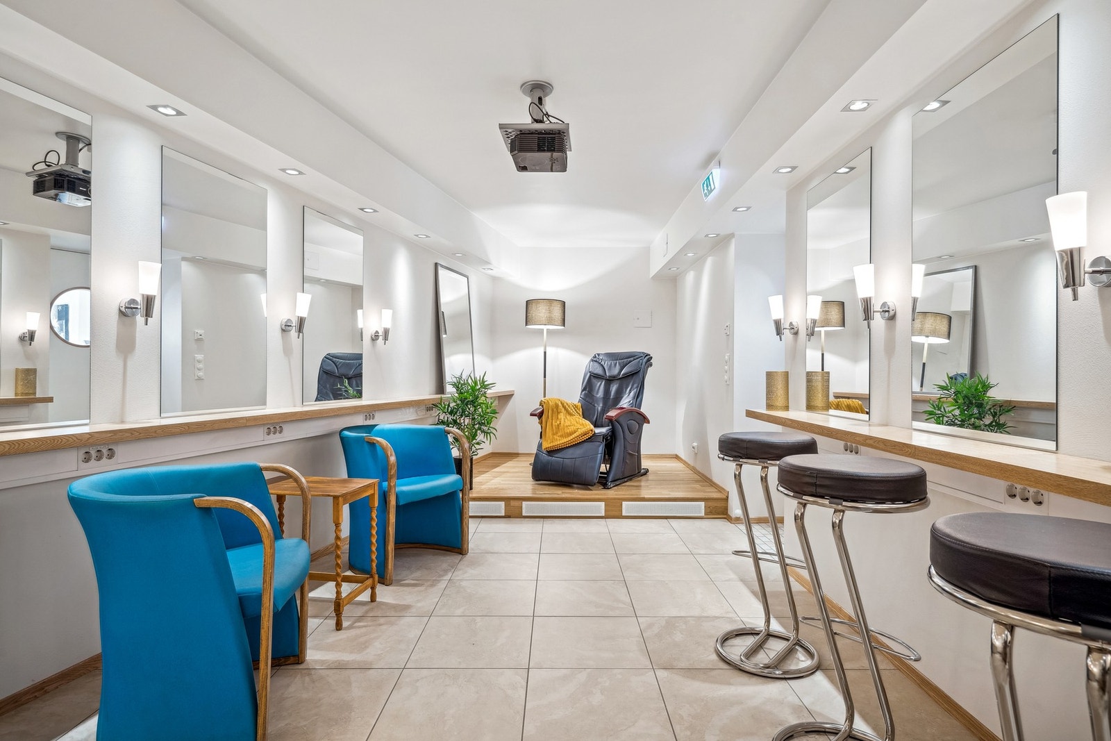 Kjelleretasjen ble ombygg og innredet i 2010. Galleribilde