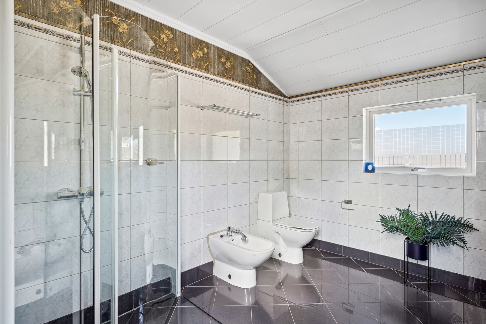 Badet oser av velvære. Galleribilde