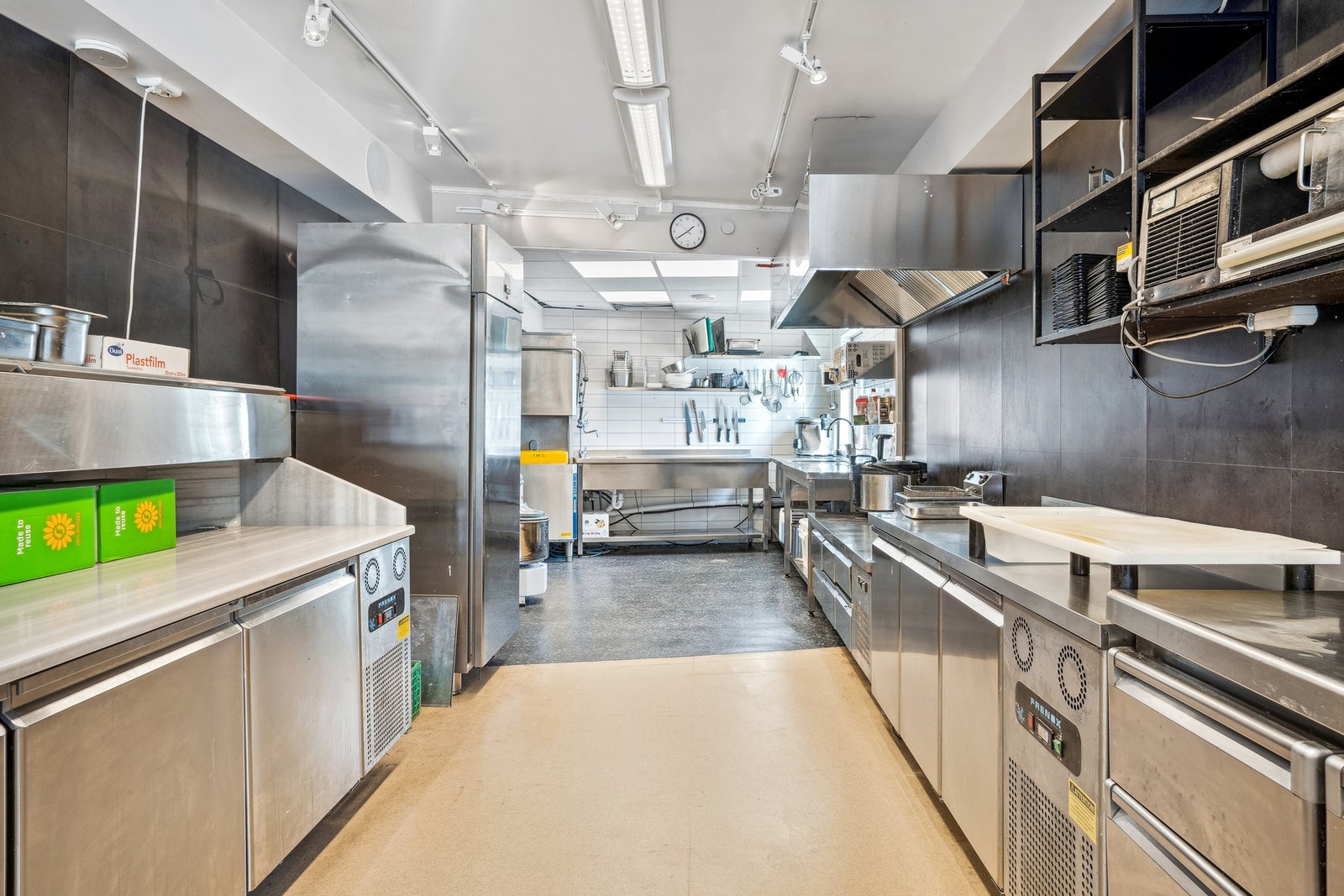 Kjøkkenet er ombygd og oppgradert, og det er lagt vekt på et godt ventilert lokale. Galleribilde