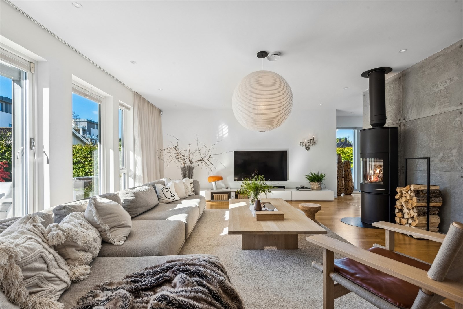 Her er det god plass til å møblere for å skape den stuen du selv ønsker og som rommer besøket. Galleribilde